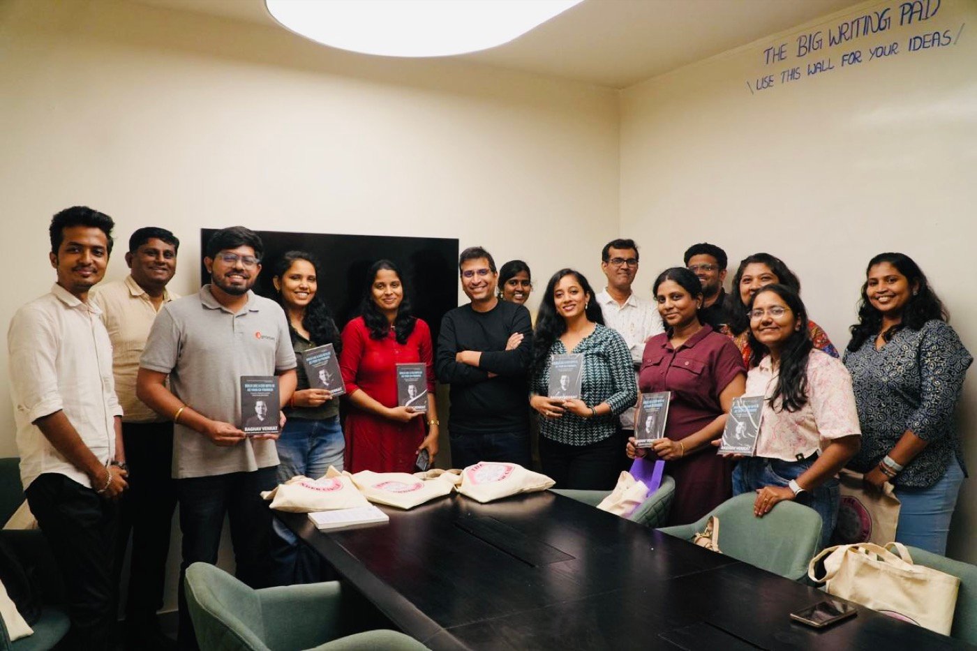 Founders celebrating together at a Founder Circle edition